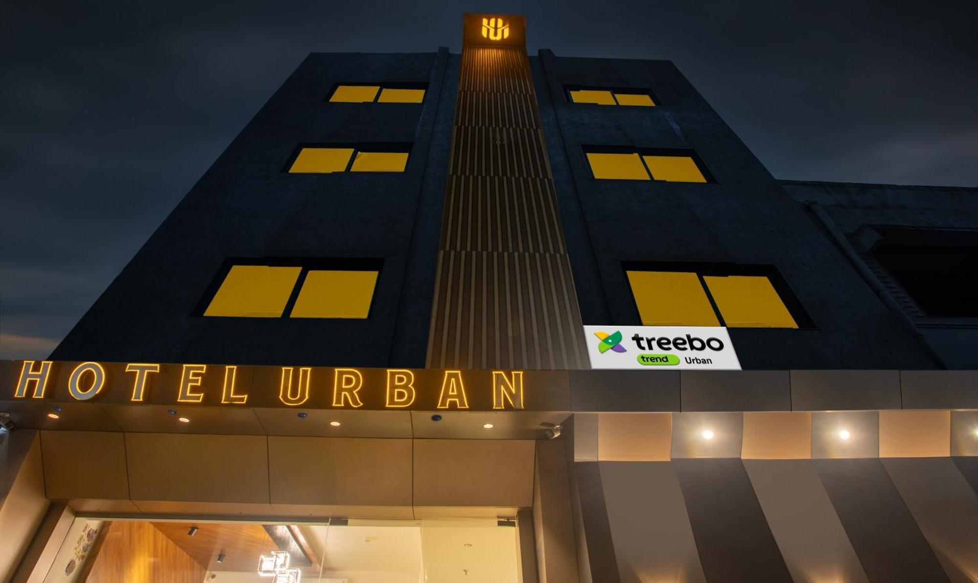 Treebo Urban, 1 Km From Railway Station Hotel Szúrat Kültér fotó